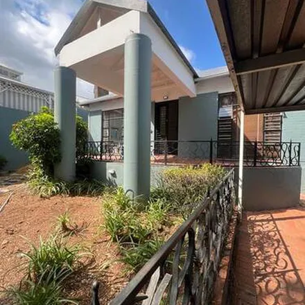 Image 3 - 5th Avenue, Parkhurst, Rosebank, 2104, South Africa - Apartment for rent