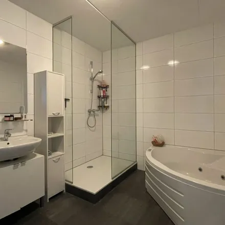 Rent this 3 bed apartment on Groningerstraat 97 in 3812 EG Amersfoort, Netherlands