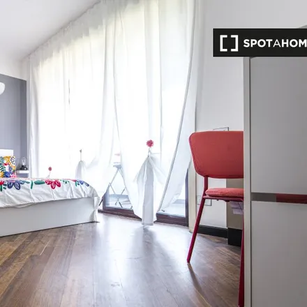 Rent this 7 bed room on Via Roberto Bellarmino in 20141 Milan MI, Italy
