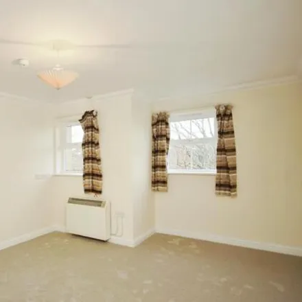 Image 2 - Woodland Court, Partridge Drive, Bristol, BS16 2RD, United Kingdom - Apartment for sale