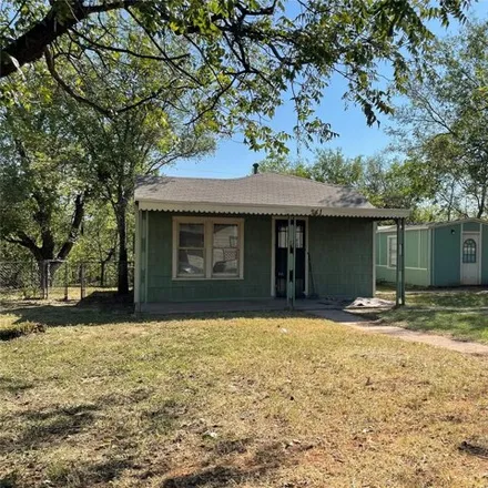 Rent this 3 bed house on 1247 Houston Street in Abilene, TX 79601