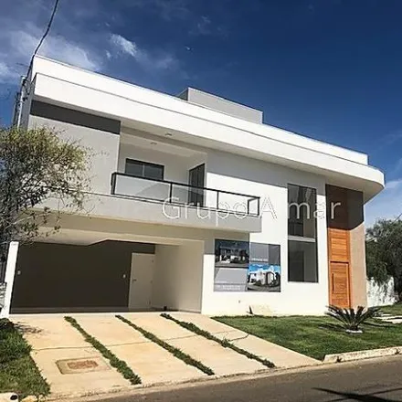 Buy this 4 bed house on Bahamas in Avenida Presidente Getúlio Vargas, Centro