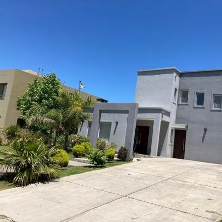 Rent this 3 bed house on unnamed road in Partido de Tigre, 1670 Dique Luján