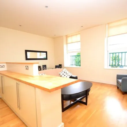 Rent this 2 bed apartment on Baynards in 1 Chepstow Place, London
