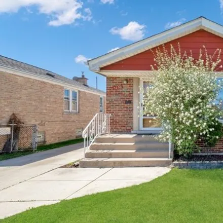 Buy this 3 bed house on 5150 South Moody Avenue in Chicago, IL 60638