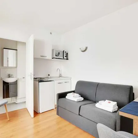 Image 4 - 55 Rue Olivier de Serres, 75015 Paris, France - Apartment for rent