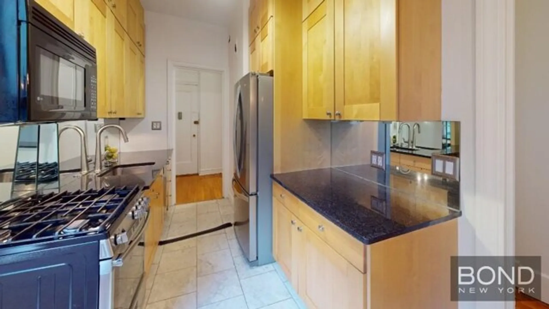 166 East 92nd Street, New York, NY 10128, USA | Studio apartment for rent