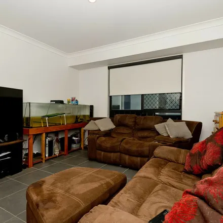 Image 4 - Ogg Road Reserve, McClintock Drive, Murrumba Downs QLD 4503, Australia - Apartment for rent