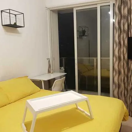 Rent this 1 bed room on PickUp/DropOff Point in Boon Lay Place, Jurong West Central 3