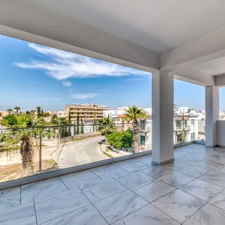 Image 2 - Agioi Anargyroi, Spyrou Kyprianou Avenue, 6052 Larnaca Municipality, Cyprus - Apartment for sale