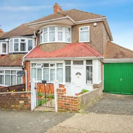 Buy this 3 bed house on Grosvenor Avenue in Medway, ME4 6UH