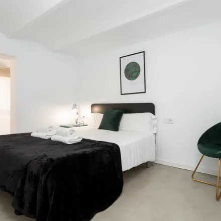 Rent this 2 bed apartment on Carrer de València in 127I, 08011 Barcelona