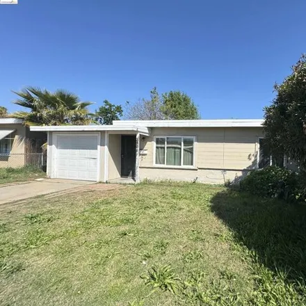 Buy this 2 bed house on Fell Street High Street Alley in Sacramento, CA 95838