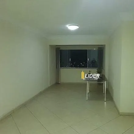 Buy this 3 bed apartment on Avenida Floriano Peixoto in Centro, Uberlândia - MG