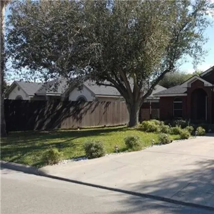 Image 2 - 1393 Date Palm Street, Alamo, TX 78516, USA - House for sale