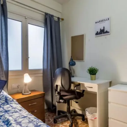 Rent this 5 bed apartment on blanc-markt in Plaça de Polo de Bernabé, 6