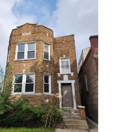 Image 1 - 735 South Lavergne Avenue, Chicago, IL 60644, USA - Apartment for sale