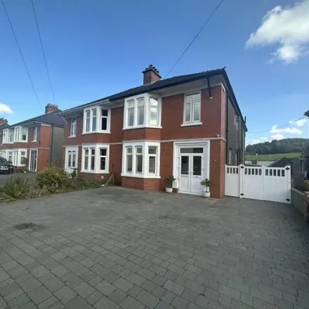 Buy this 4 bed duplex on Ffrwdgrech Road in Brecon, LD3 8LG