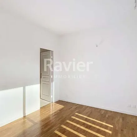 Image 6 - 8;10;12 Rue Nicole-Reine Lepaute, 75013 Paris, France - Apartment for rent