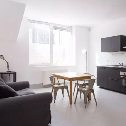 Rent this 1 bed apartment on Via Ambrogio Binda