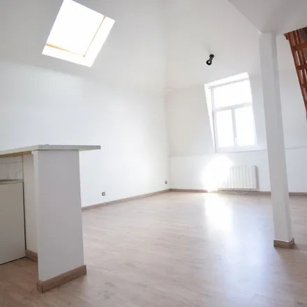 Rent this 3 bed apartment on 51 Rue Jean Jaurès in 76500 Elbeuf, France