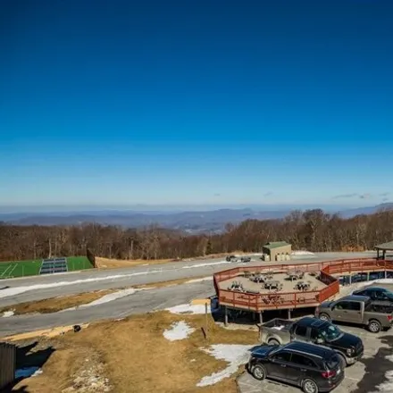 Image 6 - 398 Pinnacle Inn Road, Beech Mountain, NC 28604, USA - Condo for sale