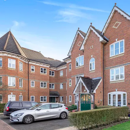 Image 1 - Chesswood Court, Rickmansworth, WD3 1DT, United Kingdom - Room for rent