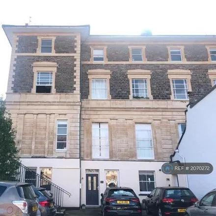 Rent this 3 bed apartment on Alma Vale Road in Bristol, BS8 2HL