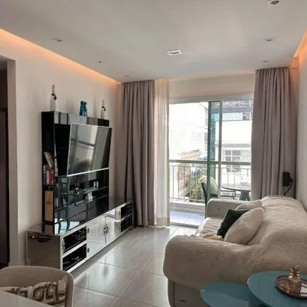 Buy this 2 bed apartment on Caminho do Canto do Rio in São Francisco, Niterói - RJ