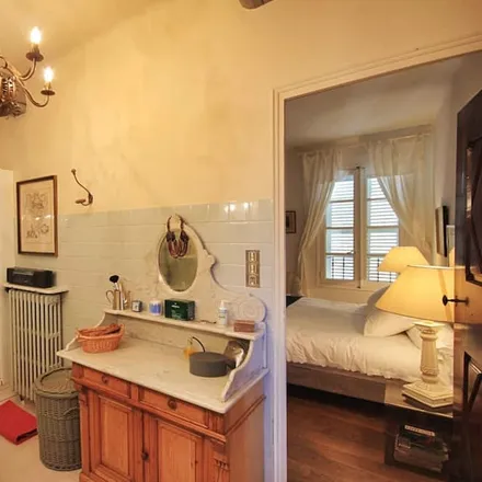 Rent this 3 bed apartment on Avignon in Vaucluse, France