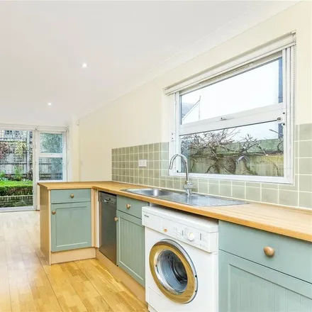 Image 2 - Clements Road, London, SE16 4DP, United Kingdom - Townhouse for rent