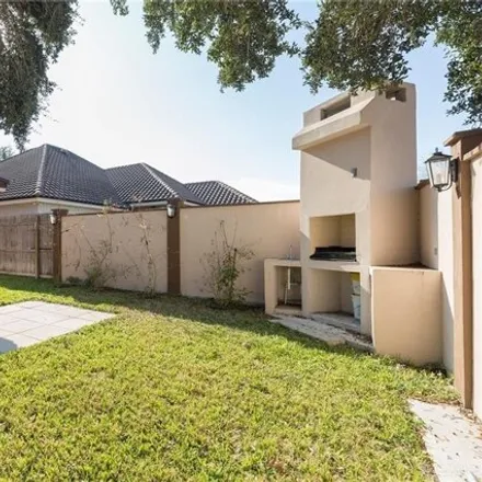 Image 5 - 5401 North 8th Street, McAllen, TX 78504, USA - House for sale