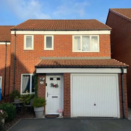 Buy this 3 bed house on Allerton View in Thornton, BD13 3AG