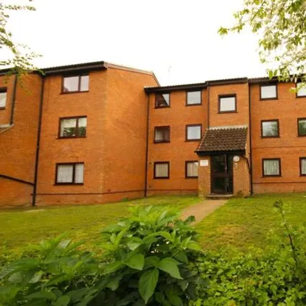 Rent this 2 bed apartment on Valley Green in Dacorum, HP2 7RQ