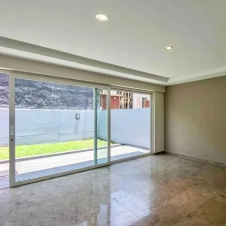 Buy this 4 bed house on Privada Puerta de Jerez in Bosque de Orozuz, 52930 Ciudad López Mateos