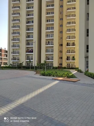 Rent this 3 bed apartment on unnamed road in Sector 92, Gurugram - 122505
