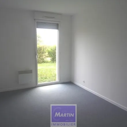 Rent this 3 bed apartment on 5 Place de l'Hôtel de Ville in 35220 Châteaubourg, France