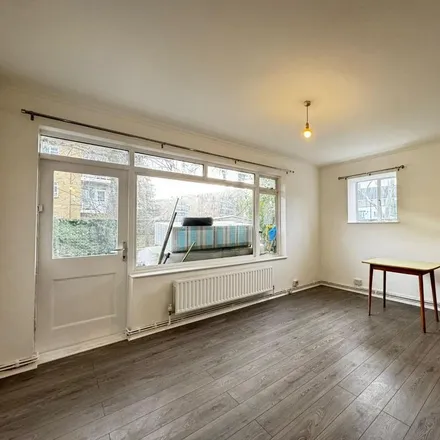 Rent this 2 bed apartment on Passfields in Bellingham, London