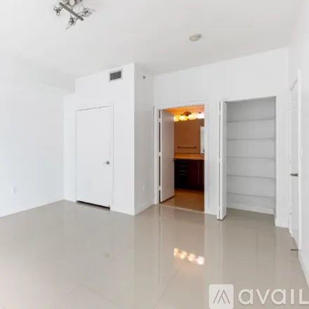 Image 6 - 1111 SW 1st Ave, Unit 2Bed - Condo for rent