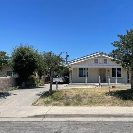 Buy this 3 bed house on 2450 Park Street in Selma, CA 93662