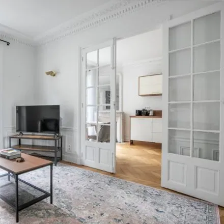 Image 4 - 9 Rue Ferdinand Fabre, 75015 Paris, France - Apartment for rent