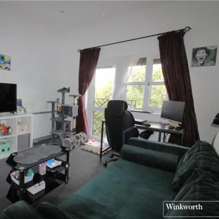Image 2 - The Pines, Borehamwood, WD6 4RR, United Kingdom - Room for rent