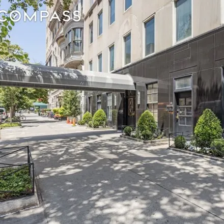 Image 2 - 21 East 79th Street, New York, NY 10075, USA - Apartment for sale