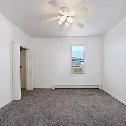 Image 2 - 102 Cedar Hill Avenue, Belleville, NJ 07109, USA - Apartment for rent