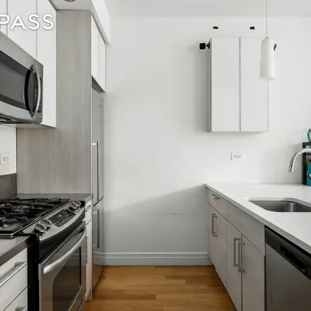 Image 2 - Mercedes House, 770 11th Avenue, New York, NY 10019, USA - Apartment for rent
