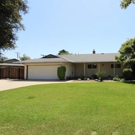 Buy this 3 bed house on 5980 East Montecito Avenue in Fresno County, CA 93727
