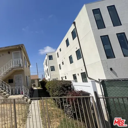Image 2 - 3799 South Gramercy Place, Los Angeles, CA 90062, USA - Townhouse for sale