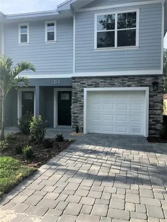 Rent this 2 bed house on Lake Harris Drive in Polk County, FL 33813