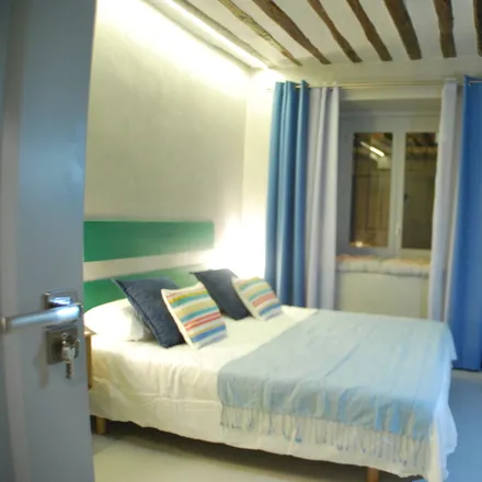 Rent this 4 bed apartment on Madrid in Calle de Casto Plasencia, 28004 Madrid