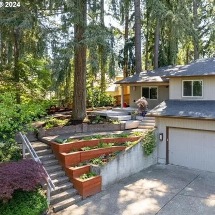 Buy this 3 bed house on 21125 Southwest Jameco Court in Tualatin, OR 97062